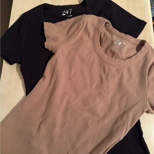 247 Women's Black and Tan Short Sleeve Tees